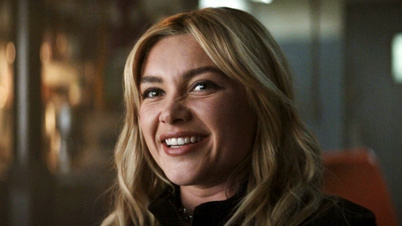 Imagem de Florence Pugh como Yelena Belova em Gavião Arqueiro - Atriz dá atualizações sobre o filme Thunderbolts